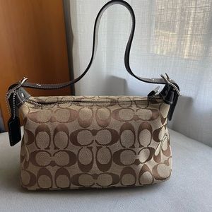 Authentic Coach Signature Logo Demi Purse